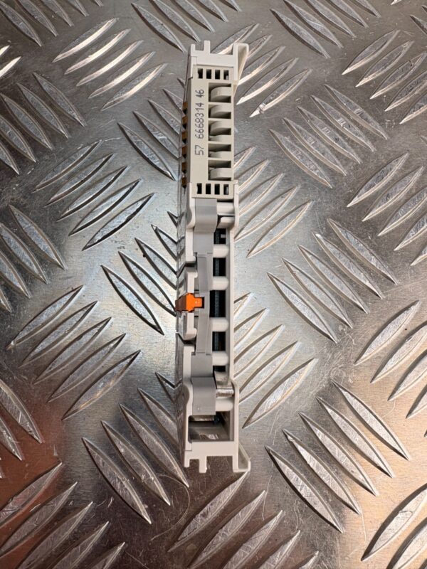 10-1013.jpg Beckhoff EL9189 Potential Distribution Terminal 16x 0V PLC EtherCAT Module