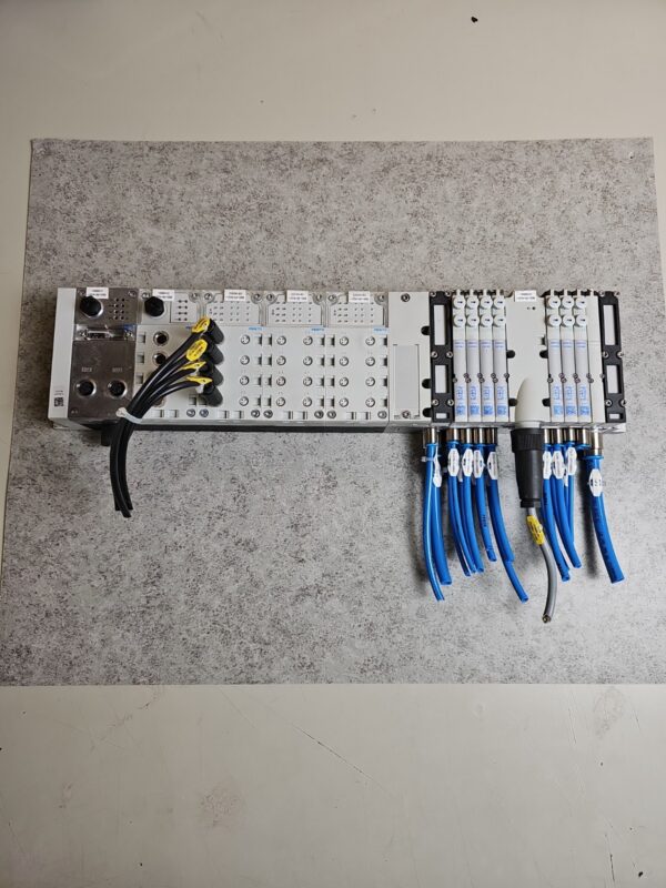 10-1035.jpg Festo CPX Pneumatic & Electrical Valve Terminal System w/ VMPA1 Modules