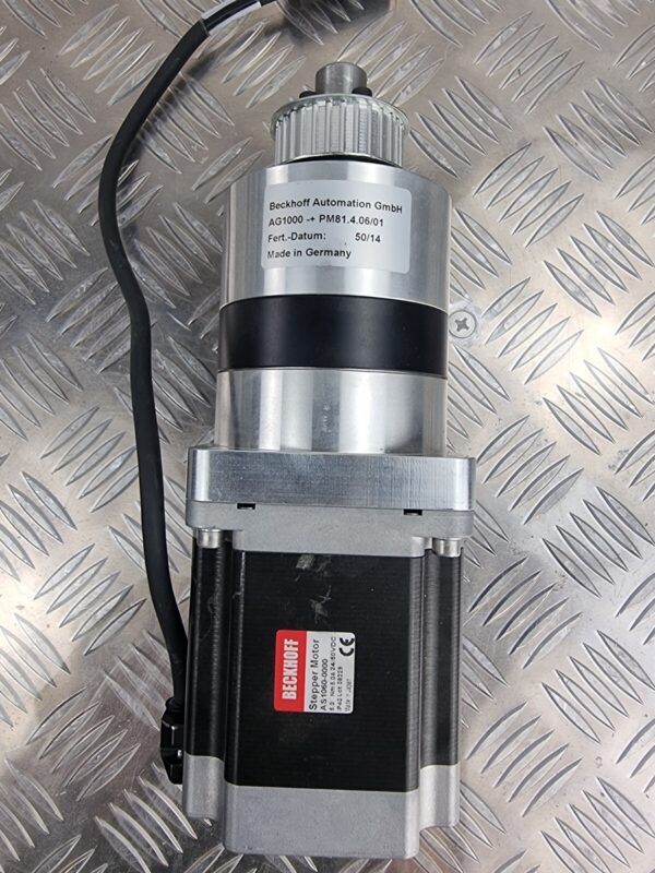 10-1043.jpg Beckhoff AS1060-0000 stepper motor with AG1000 PM81.4.06-01