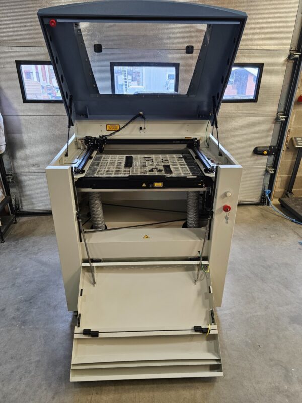 10-107.jpg SEI Eureka 606 30W Laser Engraver Cutter System β Industrial CO2 Laser