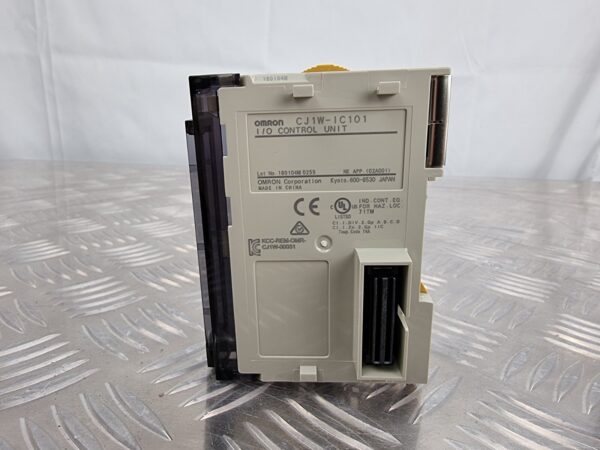 10-1122.jpg Omron CJ1W-IC101 Module