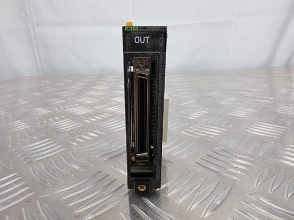 10-1123.jpg Omron CJ1W-IC101 Module