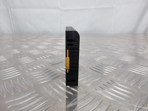 10-1142.jpg Omron CJ1W-TER01