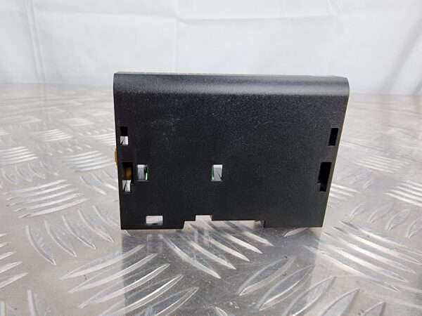 10-1143.jpg Omron CJ1W-TER01