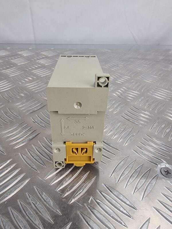 Omron G9SA-301 Safety Relay Unit