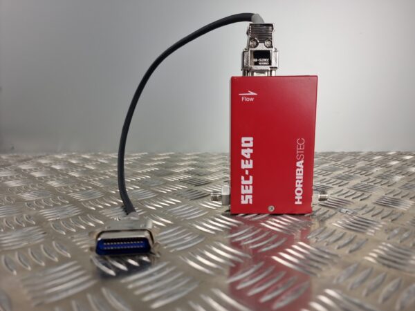 10-1166.jpg HORIBA STEC SEC-E40
