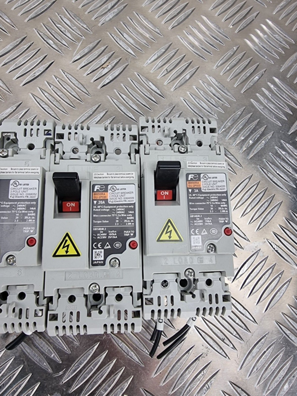 10-124.png Fuji Electric RAGU and RA Circuit Breakers