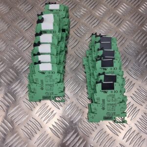 10-1293.jpg 22x Phoenix Contact PLC-BSP-24DC21, with Relay