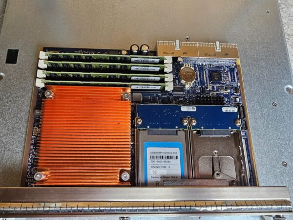 10-1298.jpg Juniper RE-S-1800X4 Routing Engine w/ SATA SSD for MX Series