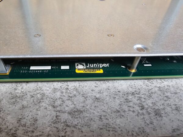 10-1301.jpg Juniper RE-S-1800X4 Routing Engine w/ SATA SSD for MX Series