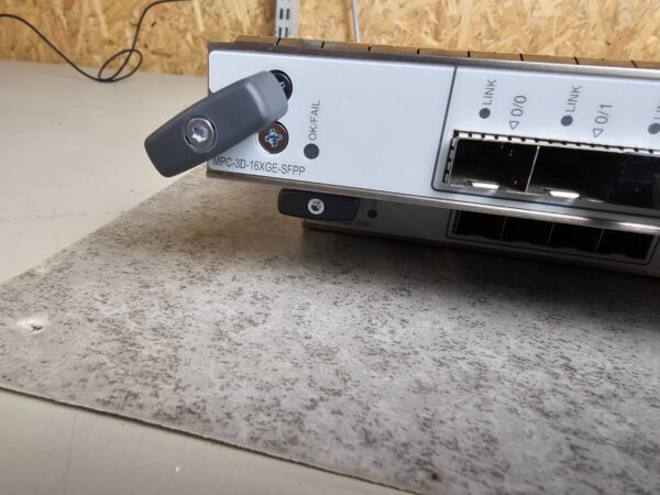 10-1304.jpg Juniper MPC-3D-16XGE-SFPP 16x 10GbE SFP+ Line Card for MX Series