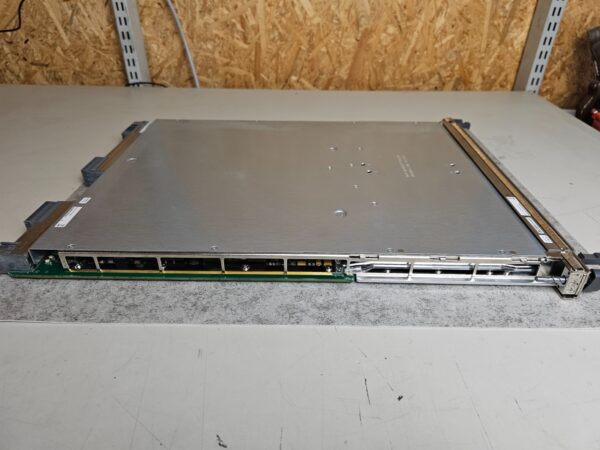 10-1322.jpg Juniper MX-MPC2-3D w/ MIC-3D-40GE-TX-C 40x 1GbE RJ-45 Line Card
