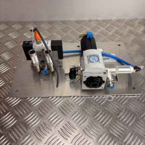 10-1335.jpg Festo MS6-LR-1/2-D6-RG-AS Pneumatic Air Regulator + Solenoid Valve Assembly Unit