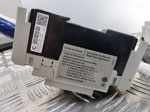 10-1348.jpg Fuji Electric RAGU and RA Circuit Breakers