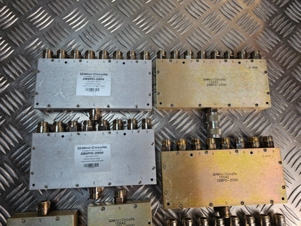 10-149.png Mini-Circuits Power Divider Lot (10pcs) – ZBPD-2000 & ZB4PD1-2000