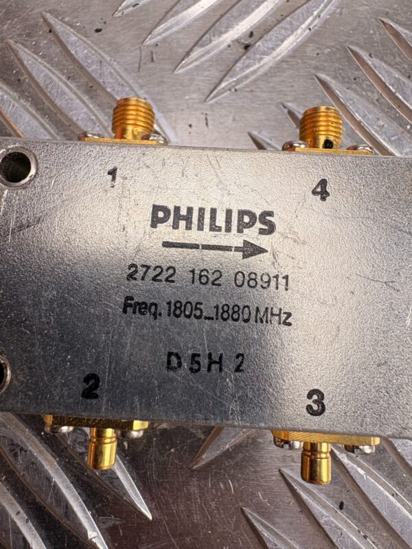 10-1540.jpg Philips 2722 162 08911 RF Power Divider 1805-1880 MHz 4 Way Splitter