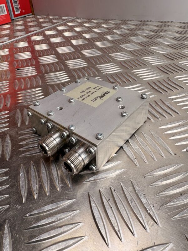 10-1544.jpg Trak Tom PD3-1922/A 2 Way Power Divider RF Splitter Telecom Module