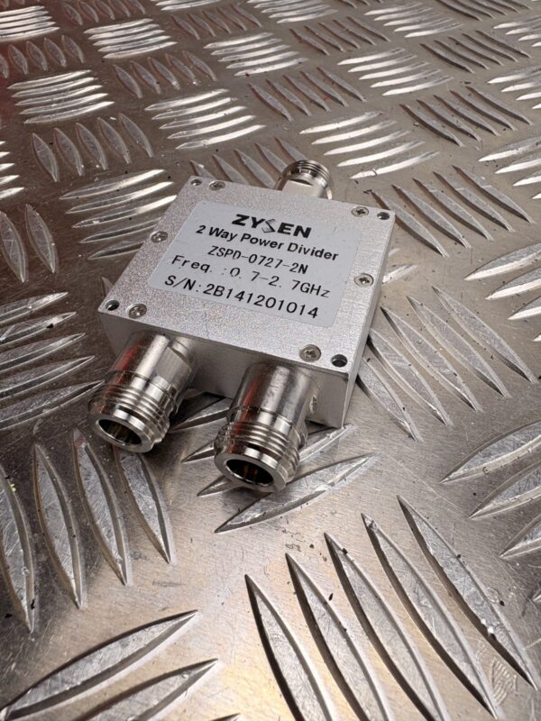 10-1552.jpg ZYSEN ZSPD-0727-2N 2 Way Power Divider 0.7–2.7GHz RF Splitter N Type