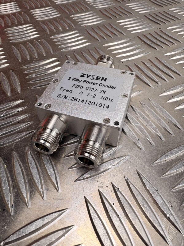 10-1553.jpg ZYSEN ZSPD-0727-2N 2 Way Power Divider 0.7–2.7GHz RF Splitter N Type