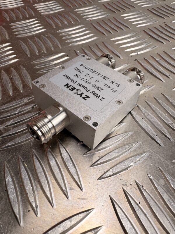 10-1554.jpg ZYSEN ZSPD-0727-2N 2 Way Power Divider 0.7–2.7GHz RF Splitter N Type
