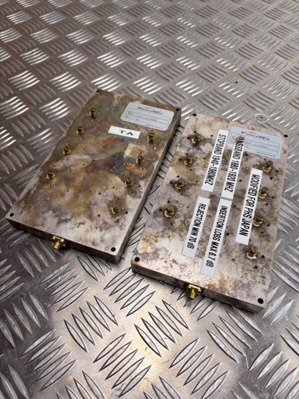 10-1605.jpg PJ Microwave BSF 1.9GHz RF Band Stop Filter 1.9 GHz SMA Telecom Lab