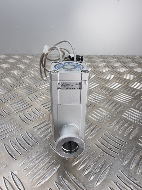 SMC High Vacuum Angle Valve, Pneumatic XLG-16