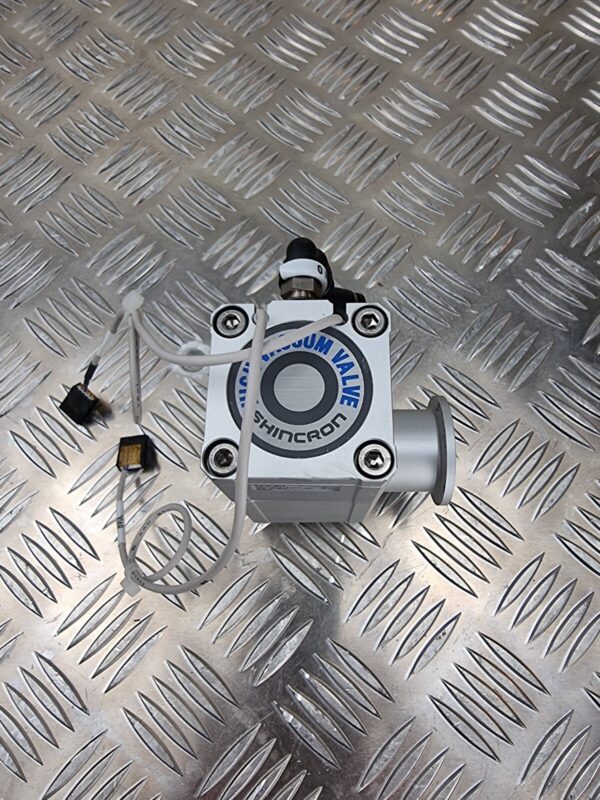 10-1655.jpg SMC XLG-25 High Vacuum Corner Valve