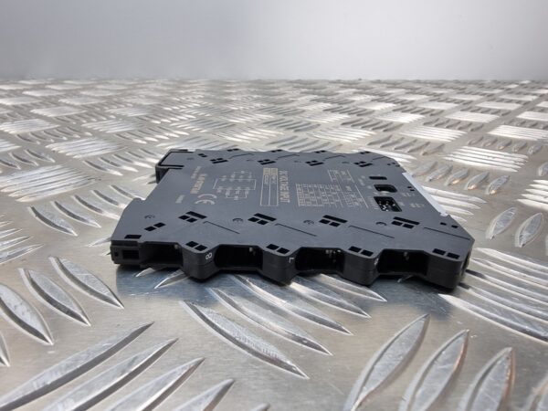 10-169.jpg M-SYSTEM R6N-SV2 DC voltage input