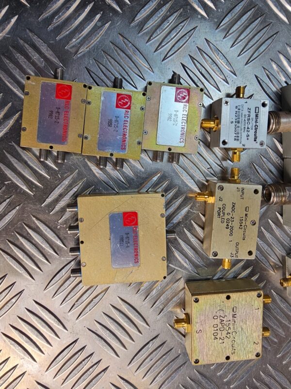 10-1700.jpg Mini-Circuits RF Lot (11pcs) – Splitters & Couplers, MECA, RLC