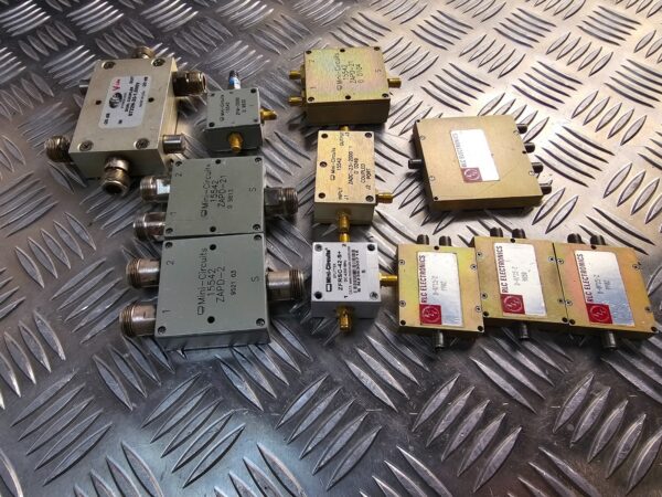 10-1702.jpg Mini-Circuits RF Lot (11pcs) – Splitters & Couplers, MECA, RLC