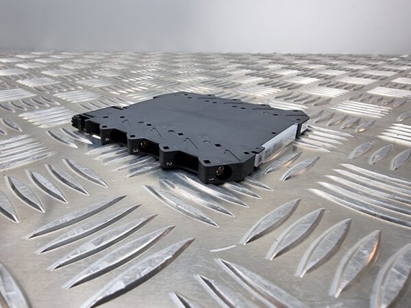 10-171.jpg M-SYSTEM R6N-SV2 DC voltage input