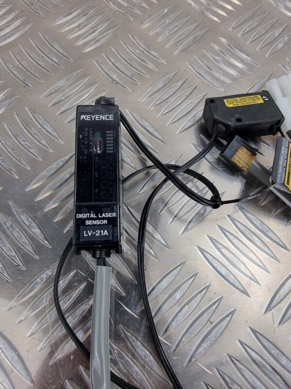 Keyence LV-21A Digital Laser Sensor