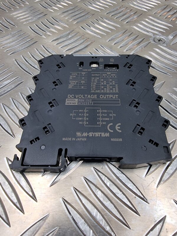 10-176.jpg M-SYSTEM R6N-YV2 DC voltage output