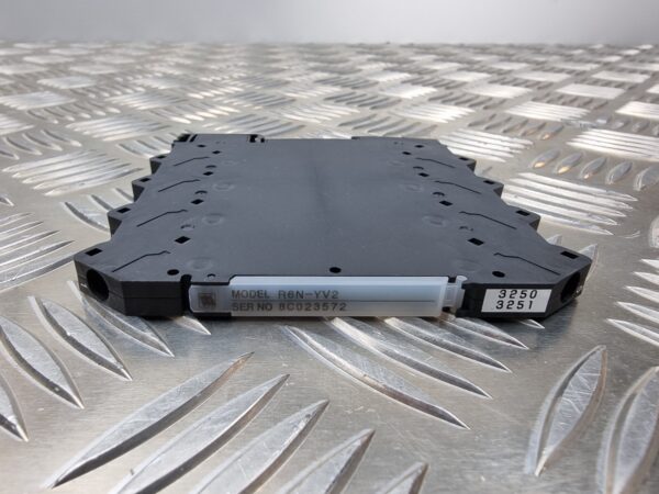10-177.jpg M-SYSTEM R6N-YV2 DC voltage output