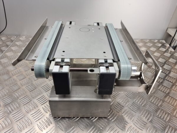 10-179.jpg Toothed belt conveyor lenght 34cm, width 24,5cm