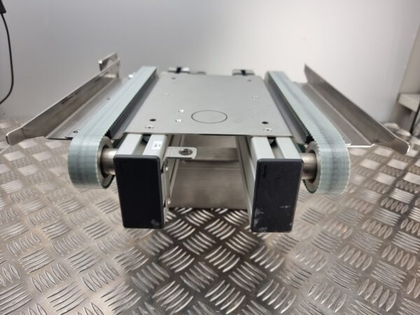 10-181.jpg Toothed belt conveyor lenght 34cm, width 24,5cm