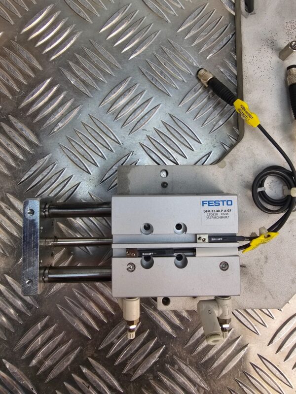 10-1825.jpg Festo DFM Guided Pneumatic Slide Cylinder w/ Sensors & Mounting Plate