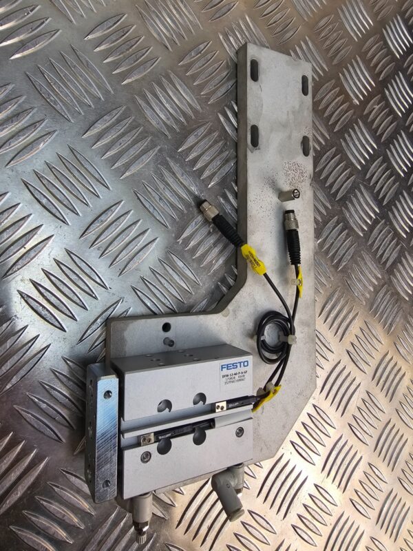 10-1826.jpg Festo DFM Guided Pneumatic Slide Cylinder w/ Sensors & Mounting Plate