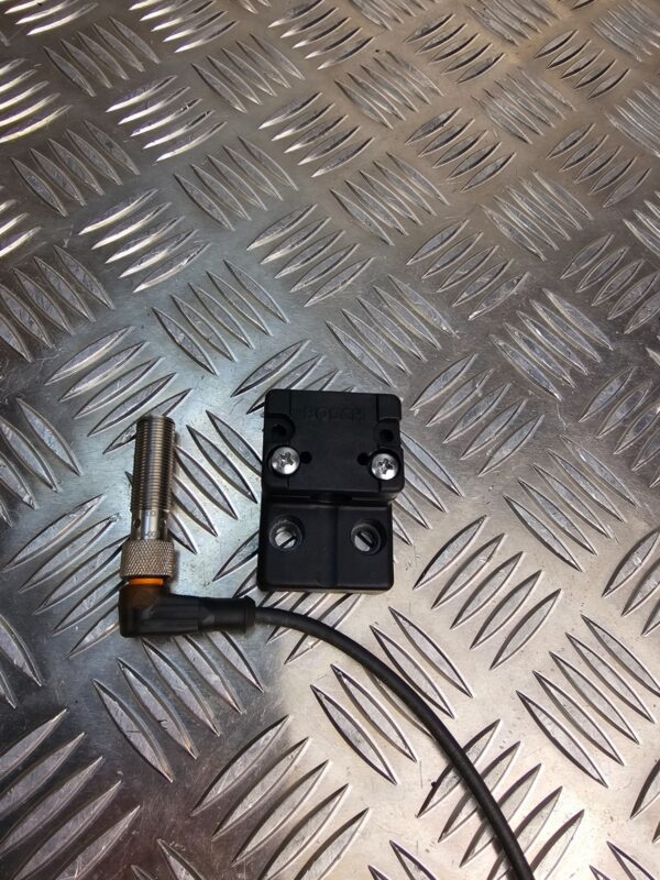10-1845.jpg Balluff BES00EF Inductive Proximity Sensor M12 – 12ME-PSC40B-SO4G-003