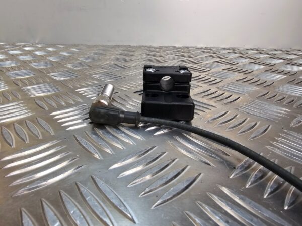 10-1846.jpg Balluff BES00EF Inductive Proximity Sensor M12 – 12ME-PSC40B-SO4G-003