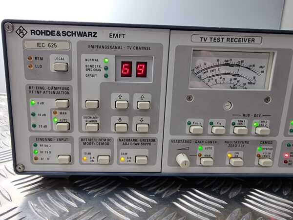 10-1865.jpg Rohde & Schwarz EMFT TV Test Receiver