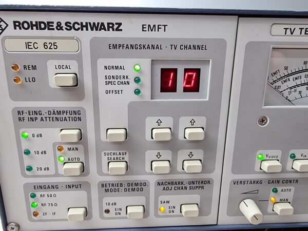 10-1867.jpg Rohde & Schwarz EMFT TV Test Receiver