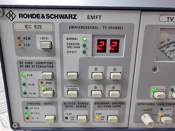 10-1868.jpg Rohde & Schwarz EMFT TV Test Receiver