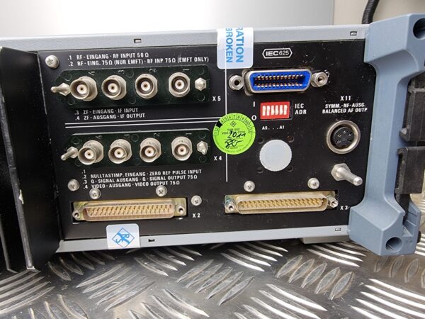 10-1871.jpg Rohde & Schwarz EMFT TV Test Receiver