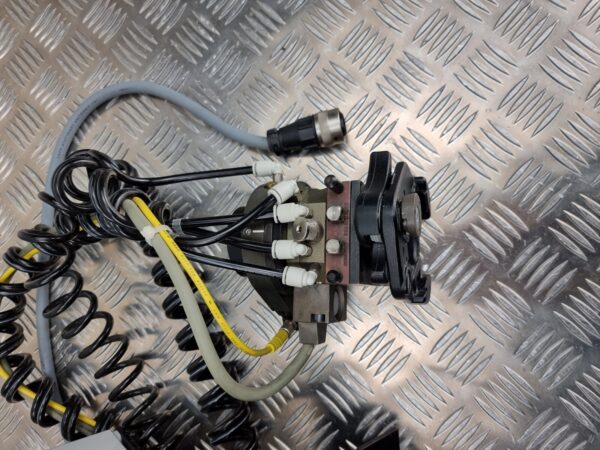 10-1881.jpg Applied Robotics QS-100 QuickSTOP Collision Sensor + Festo Pneumatic Module