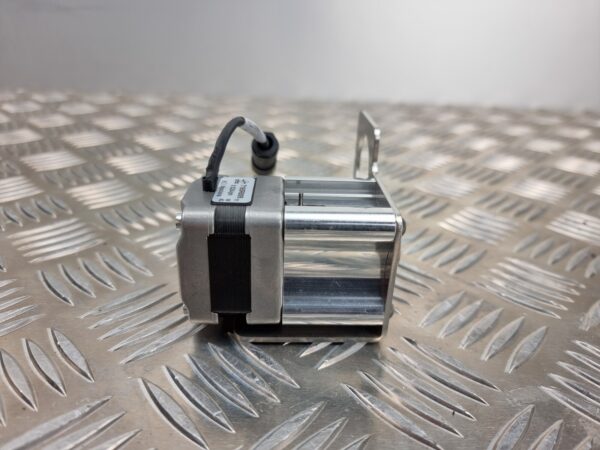 10-1890.jpg SONCEBOZ stepper motor 7165R009 0.52A ph