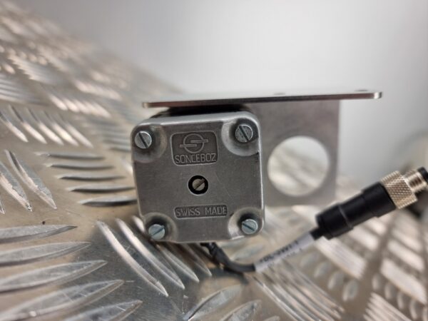 10-1894.jpg SONCEBOZ stepper motor 7165R009 0.52A ph