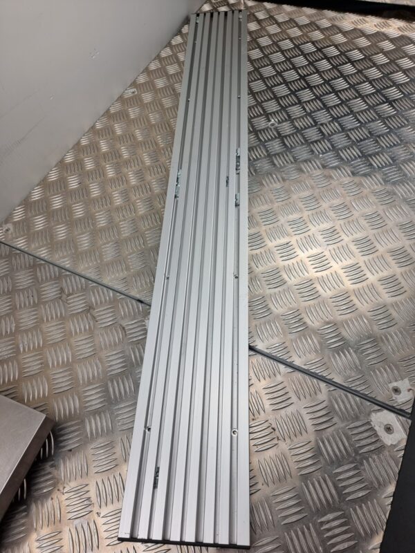 10-1902.jpg One piece. T slot fixture plate 125 x 16 cm, aluminum, t-track, metalworking