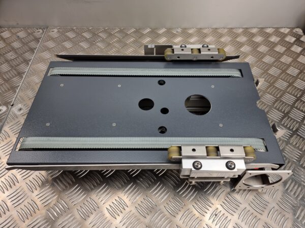 10-1912.jpg Toothed belt conveyor lenght 51cm, width 24,5cm