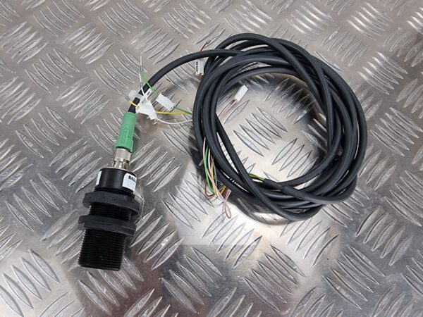 10-1933.jpg Balluff BIS004R LF Write/Read Head and Antenna L-300-S115